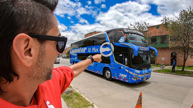 ¿Cuántos asientos tiene un bus de 2 pisos? Descubre los detalles para viajar en Perú
