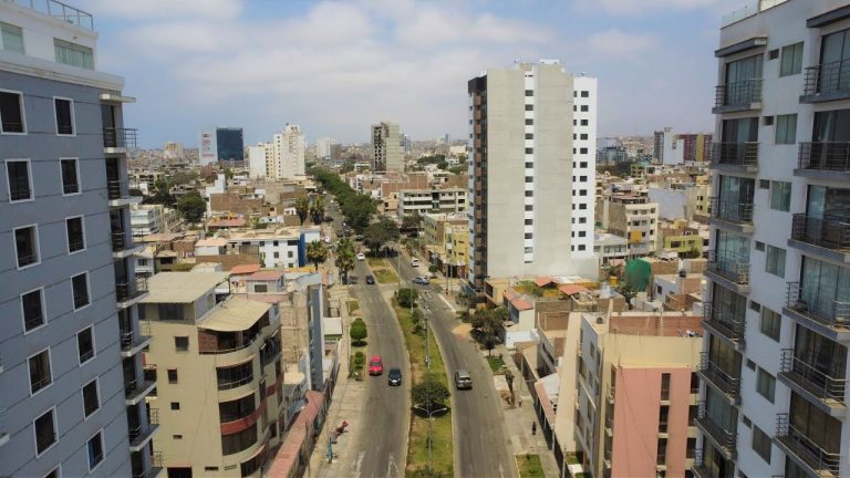 Guía completa para trámites en Urbanización Las Quintanas: ¡Descubre todo lo que necesitas saber en Perú!