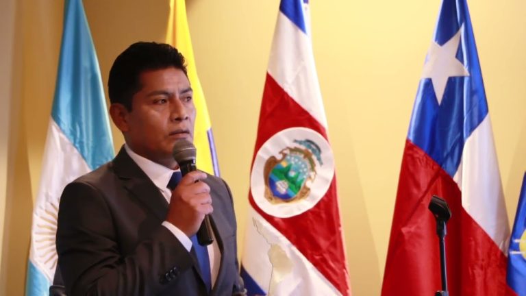 Todo lo que necesitas saber sobre Javier Ponce Roque: Trámites en Perú explicados